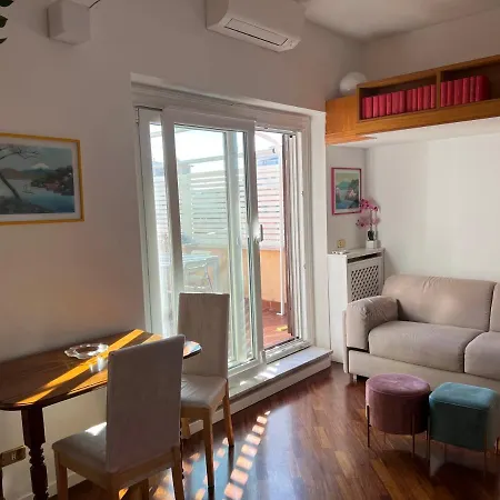 Apartment Bubus Terrace Rom